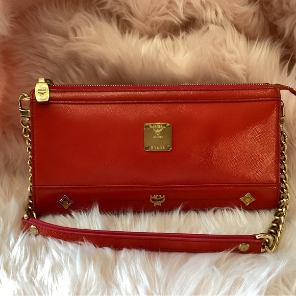 MCM red mini bag with gold chain hand strap and removable crossbody chain strap - Picture 2 of 16
